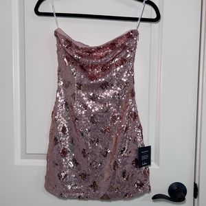 Lulu’s ~ Rose Gold Sequin Mini Dress XS